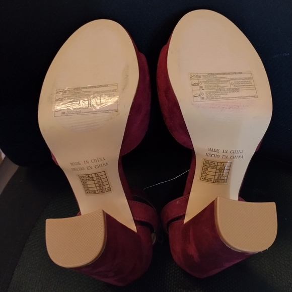 HEELS 👠 - Picture 3 of 6